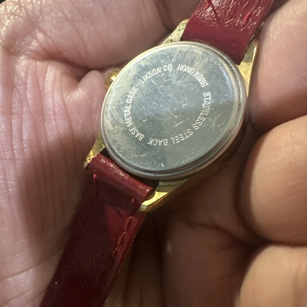 Working Vintage Mickey Mouse Manual Wind Gold Tone Ladies Watch Red 27mm Fit 6in